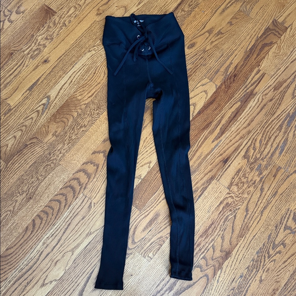 Year of Ours Black Women’s Leggings with Lace-Up Detail